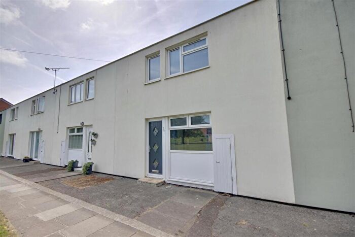 4 Bedroom Terraced House To Rent In Carless Close, Gosport, PO13