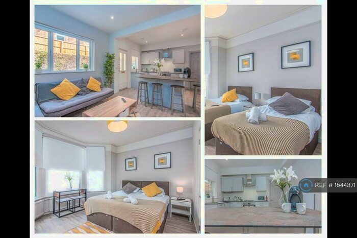 3 Bedroom Flat To Rent In Priory Road, High Wycombe, HP13