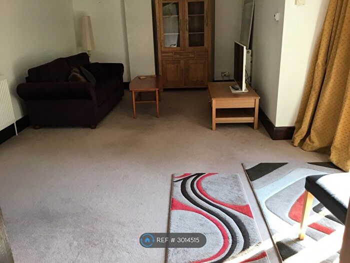 Studio To Rent In Burton St, Sturminster Newton, DT10