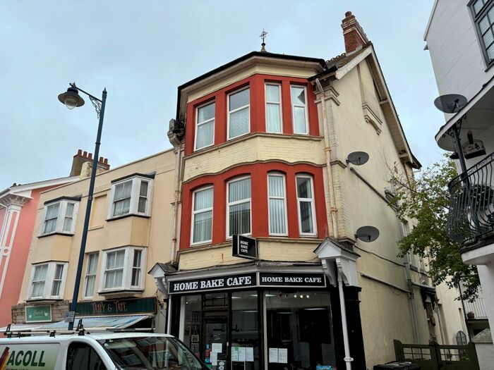 1 Bedroom Flat To Rent In Regent Street, Teignmouth, TQ14