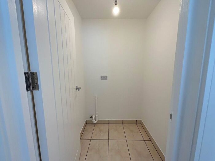 2 Bedroom Flat To Rent In Bell Hill Road, St George, Bristol, BS5