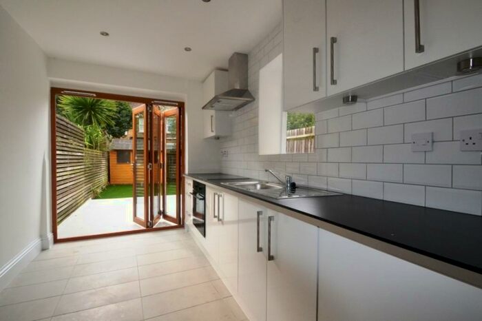 3 Bedroom Terraced House To Rent In Longhurst Road Lewisham, SE13