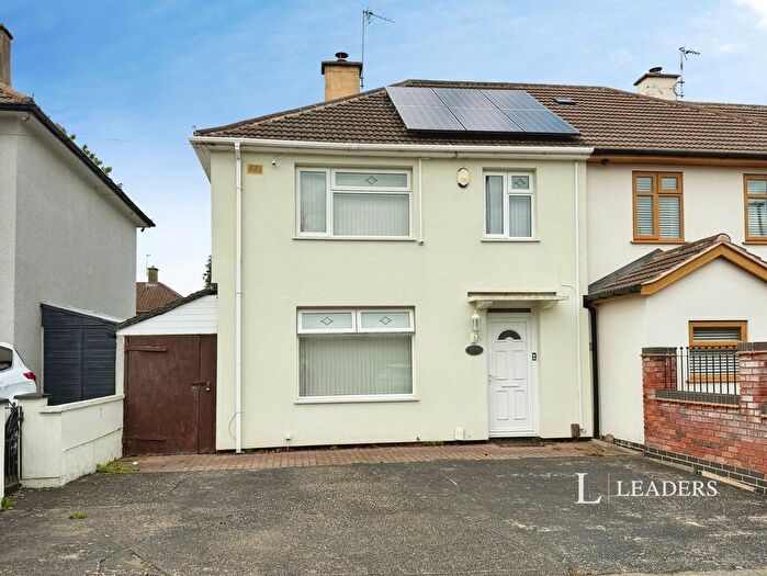 3 Bedroom Semi-Detached House To Rent In Simmins Crescent, Leicester, Leicestershire, LE2