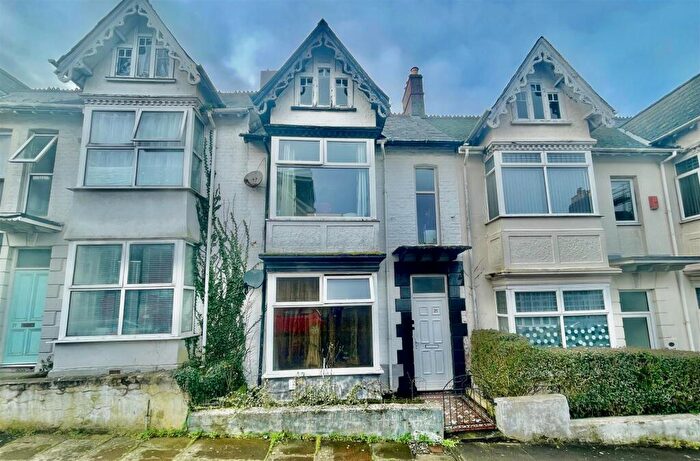 4 Bedroom Terraced House For Sale In North Hill, Plymouth, PL4