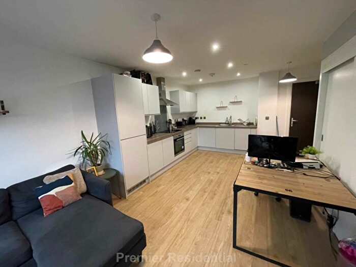 1 Bedroom Apartment To Rent In Dyche Street, Manchester, M4