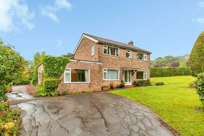 5 Bedroom Detached House For Sale In Woodlands Drive, Grantham, NG31