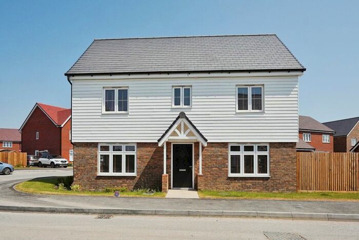 3 Bedroom Detached House For Sale In Butterfield Way, Ash, Canterbury, CT3