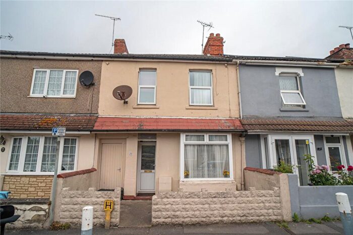 4 Bedroom Terraced House For Sale In Colbourne Street, Town Centre, Swindon, SN1