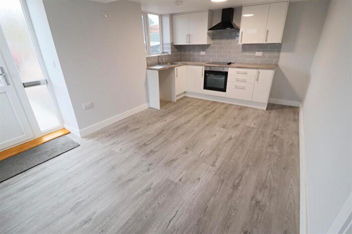 1 Bedroom Maisonette To Rent In Feckenham Road, Astwood Bank, B96
