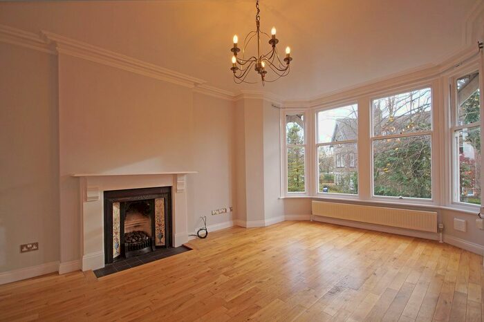 2 Bedroom Flat To Rent In Grove Road, Harrogate, HG1