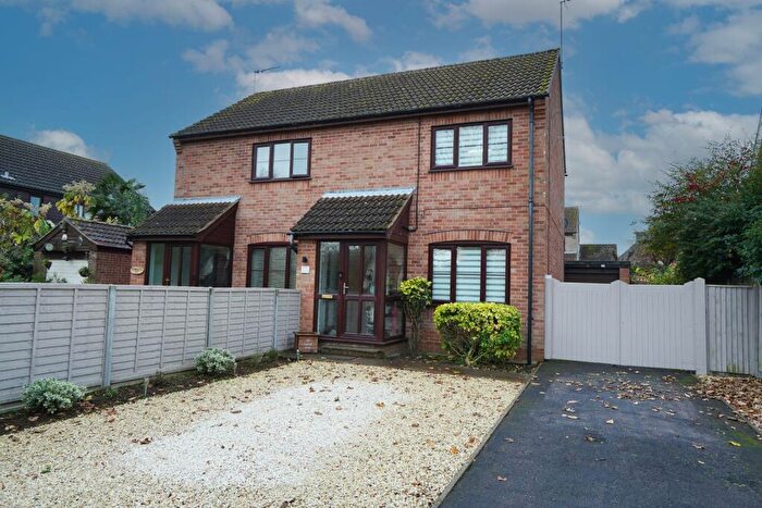 2 Bedroom Semi Detached House For Sale In Lowestoft, NR32