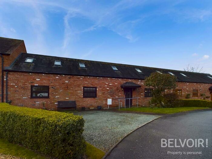 3 Bedroom Barn Conversion For Sale In Lakesedge, Stone, ST15