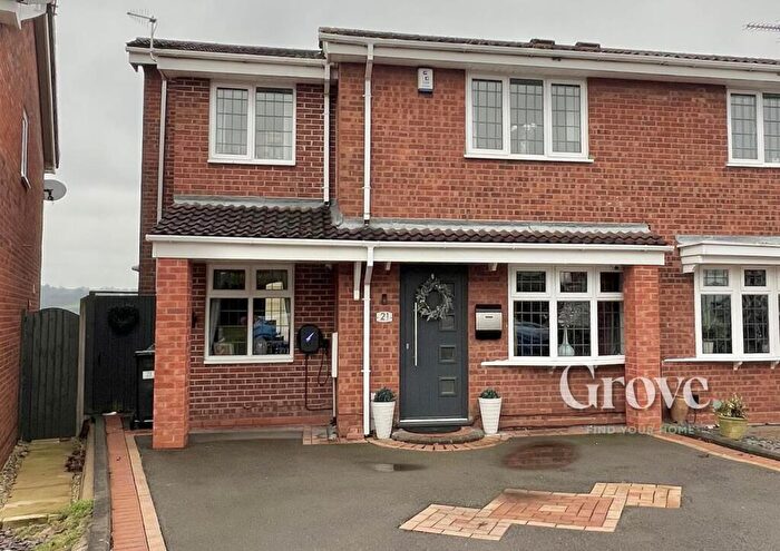 3 Bedroom Semi Detached House For Sale In Farndale Close, Brierley Hill, DY5