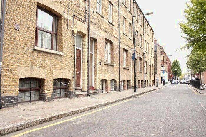 4 Bedroom Flat To Rent In Settles Street, London, E1