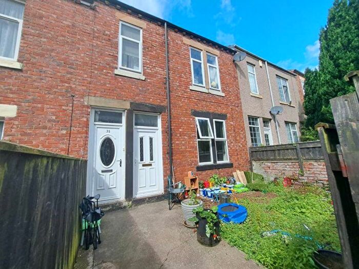 2 Bedroom Flat For Sale In Lesbury Street, Newcastle Upon Tyne, NE15