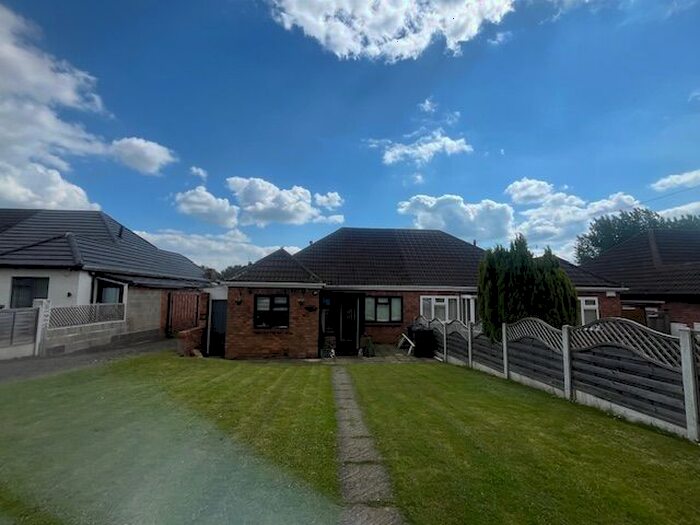 3 Bedroom Bungalow To Rent In Plants Brook Road, Sutton Coldfield, B76