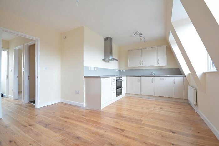 1 Bedroom Apartment To Rent In Battersea High Street, Battersea, SW11