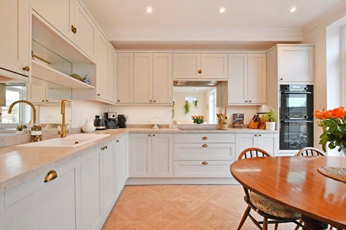 3 Bedroom Semi-Detached House For Sale In Chatsworth Road, Dore, Sheffield, S17