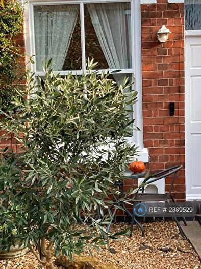 2 Bedroom End Of Terrace House To Rent In Orlando Road, Leicester, LE2