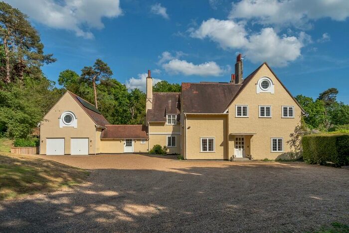 6 Bedroom Detached House For Sale In Yarmouth Road, Kirby Cane, NR35