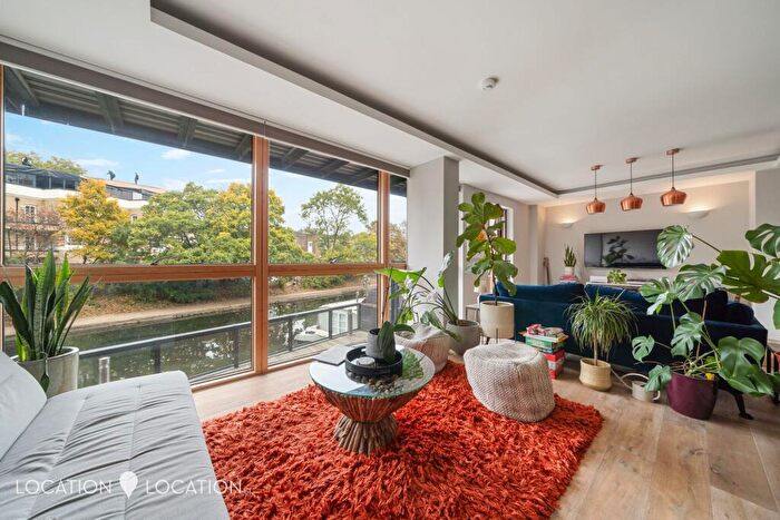 2 Bedroom Flat For Sale In Gainsborough Studios East, Poole Street, N1