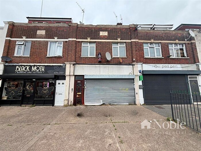 4 Bedroom Maisonette To Rent In Hornchurch Road, Hornchurch, RM11