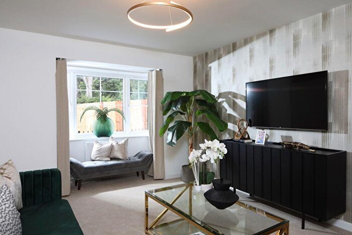 4 Bedroom Detached House For Sale In Off The, Daventry, NN11