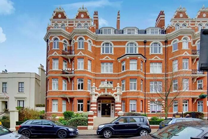 2 Bedroom Flat To Rent In St Mary’S Mansions, Little Venice, W2