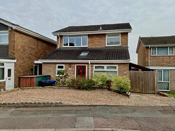 3 Bedroom Detached House For Sale In Coneywell Court, Standens Barn, NN3
