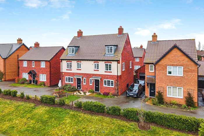 4 Bedroom Semi Detached House For Sale In Hop Bine Drive, Waterbeach, Cambridge, Cambridgeshire, CB25