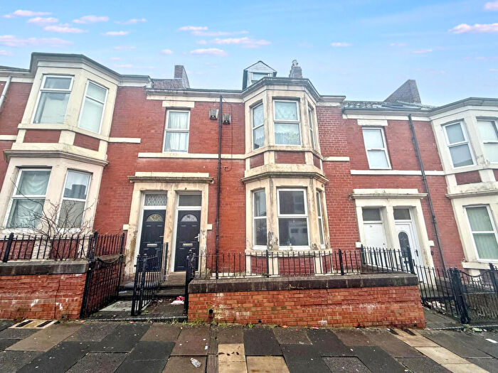 4 Bedroom Flat For Sale In Strathmore Crescent, Newcastle, Newcastle Upon Tyne, Tyne And Wear, NE4