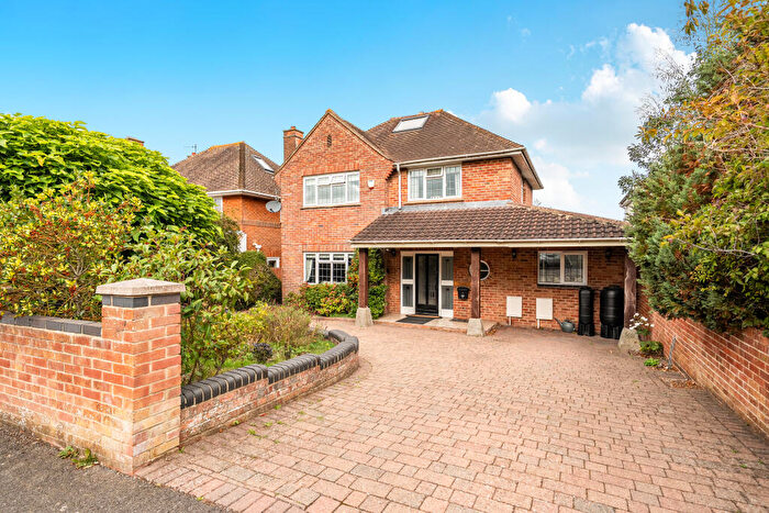4 Bedroom Detached House For Sale In Okus Road, Old Town, Swindon, SN1