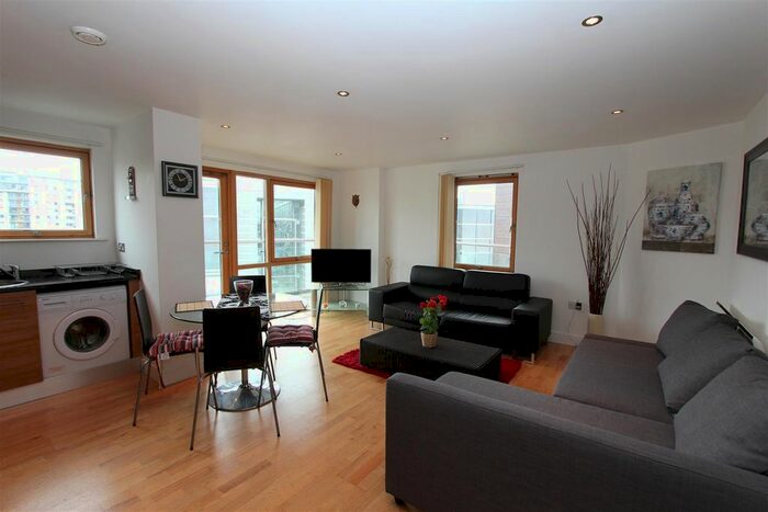 2 Bedroom Flat To Rent In Mcclure House, Leeds Dock, LS10