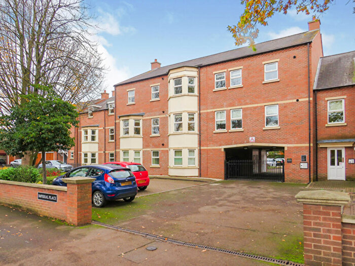 3 Bedroom Apartment To Rent In Lillington Road, Leamington Spa, CV32
