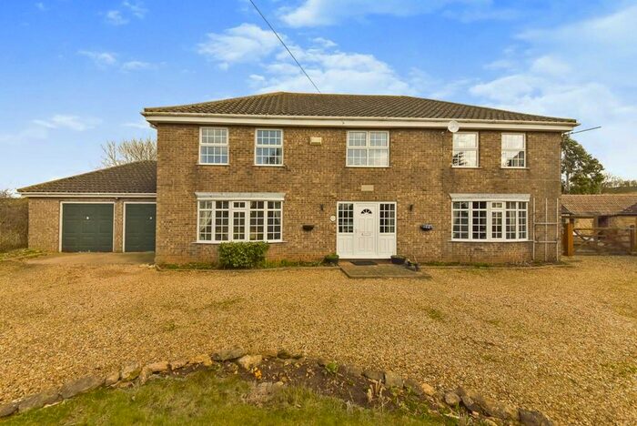 4 Bedroom Detached House For Sale In Main Street, Normanton, Grantham, NG32