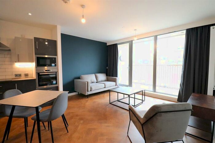 1 Bedroom Apartment To Rent In Broadside, Oldham Road, New Cross, M4