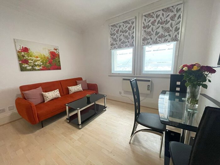 1 Bedroom Flat To Rent In White Horse Street, London, W1J