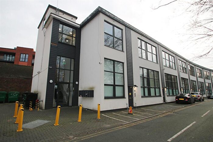 1 Bedroom Flat To Rent In Restmor Way, Wallington, SM6