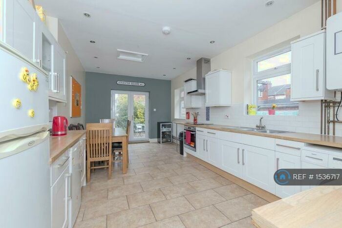 5 Bedroom Terraced House To Rent In Imperial Avenue, Leicester, LE3