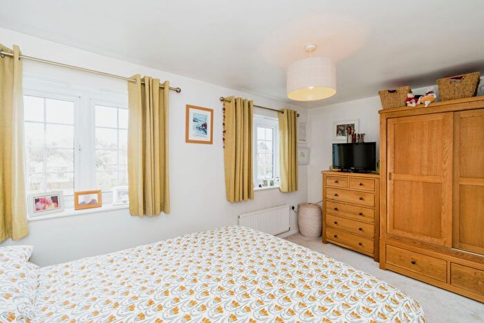 3 Bedroom End Of Terrace House For Sale In Folland Close, North Baddesley, Southampton, Hampshire, SO52