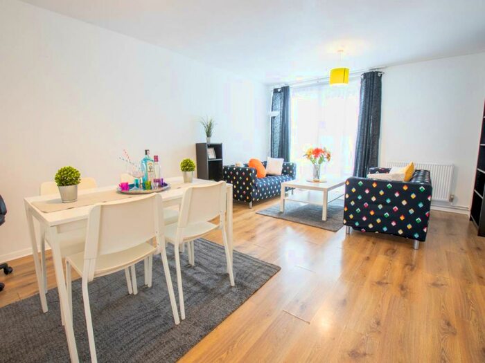 4 Bedroom House To Rent In Plumpton Walk, Canterbury, Kent, CT1