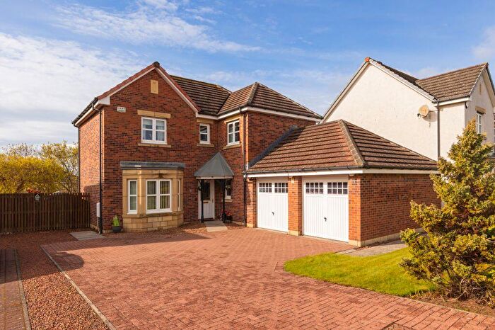 4 Bedroom Detached Villa For Sale In East Craigs Wynd, Edinburgh, EH12