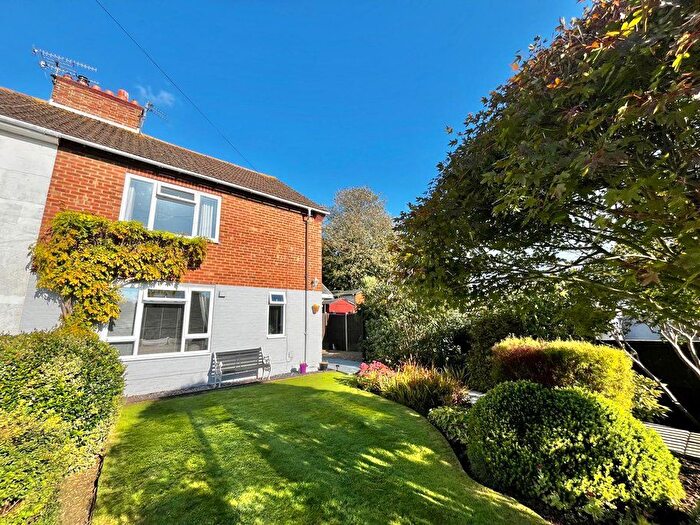 3 Bedroom Semi Detached House For Sale In Hampton Vale, Hythe, CT21