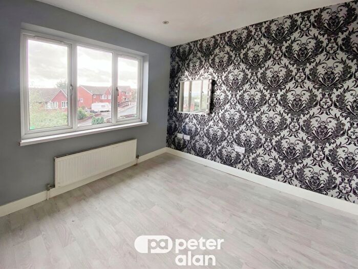 3 Bedroom Terraced House For Sale In Royal Oak Drive, Newport, NP18