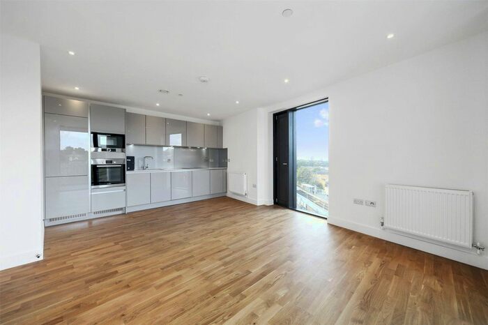 1 Bedroom Flat To Rent In Station Road, London, SE13