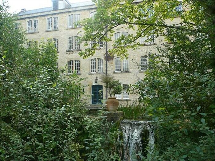 2 Bedroom Apartment To Rent In Lower Quemerford Mill, Quemerford, SN11