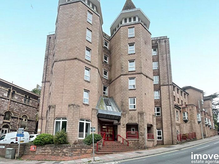 2 Bedroom Flat For Sale In Tor Haven, Abbey Road, Torquay, TQ2