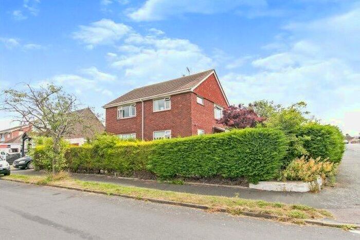 2 Bedroom Maisonette To Rent In Windermere Road, Clacton-On-Sea, CO15