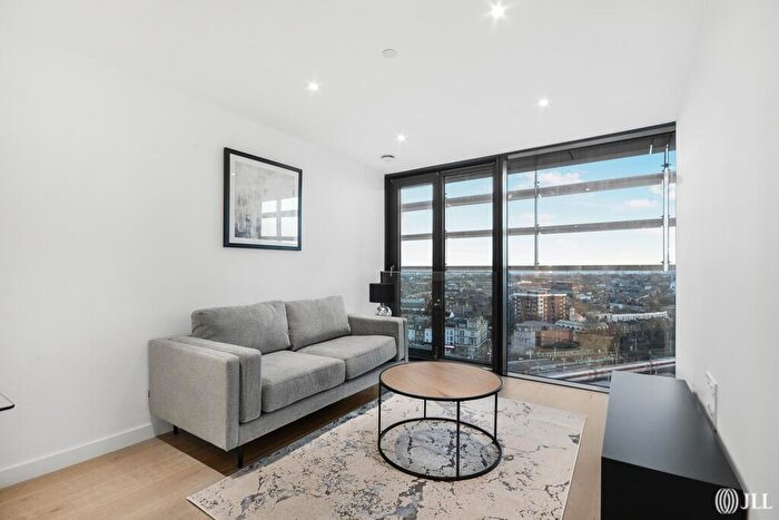 1 Bedroom Apartment To Rent In City North East Tower London, N4