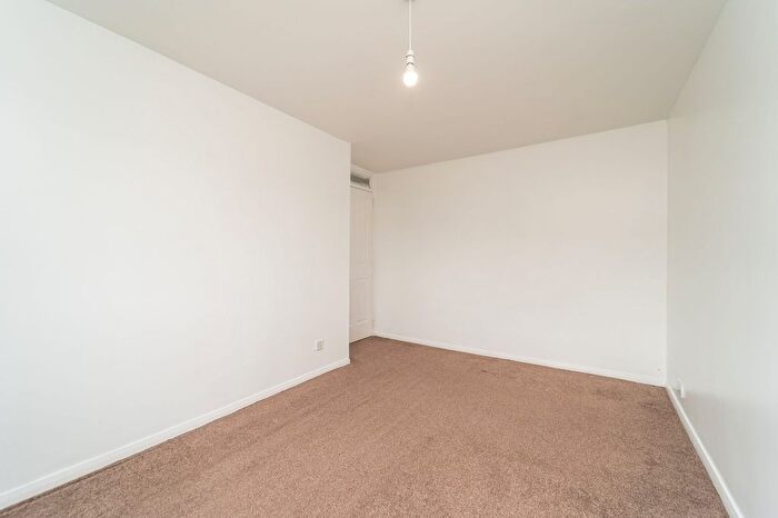 3 Bedroom End Of Terrace House For Sale In Ambrose Rise, Dedridge, Livingston, EH54